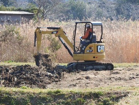重機による攪乱
