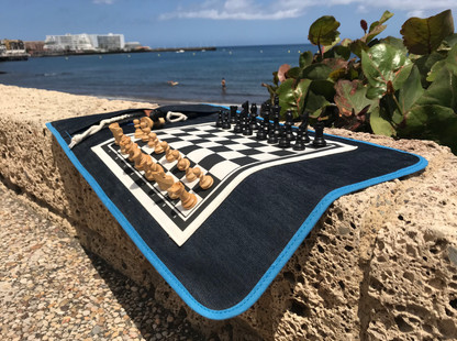 Echiquier fabriqué en tissus Jean Denim avec contour bleu - Jeu d'échecs aimanté Enroulable avec option de personnalisation