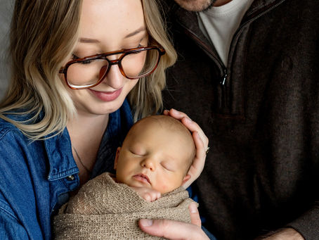 How to Capture Timeless Moments with Lifestyle Newborn Photography