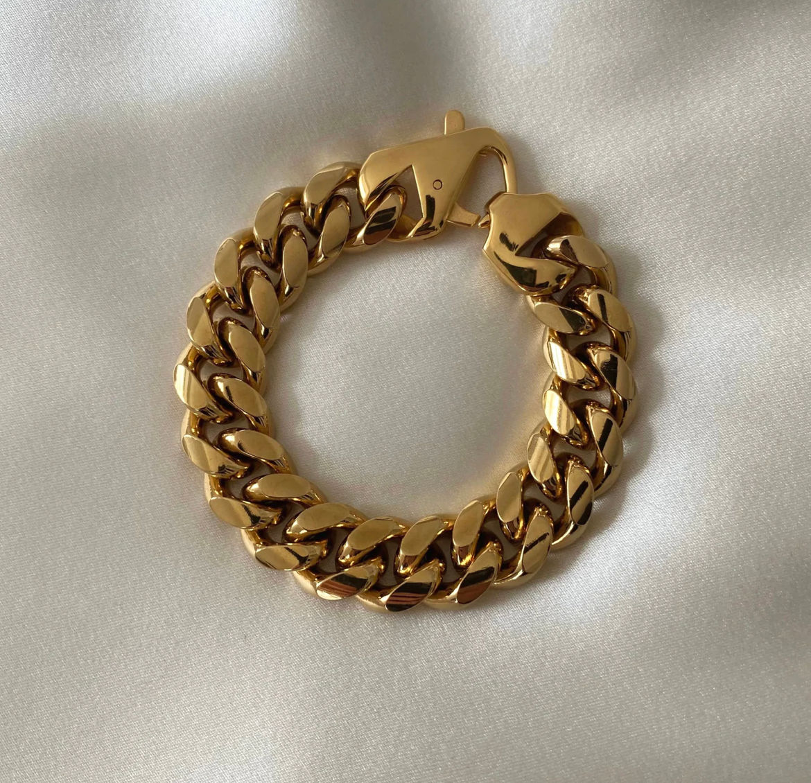 Gold Chain Link Bracelet 