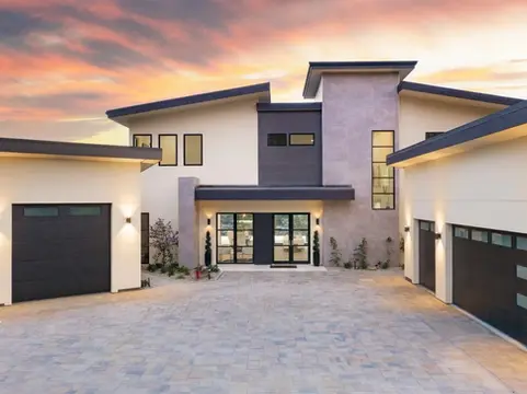 FOUNTAIN GROVE MODERN