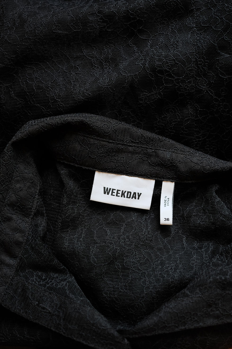 Thumbnail: lace shirt