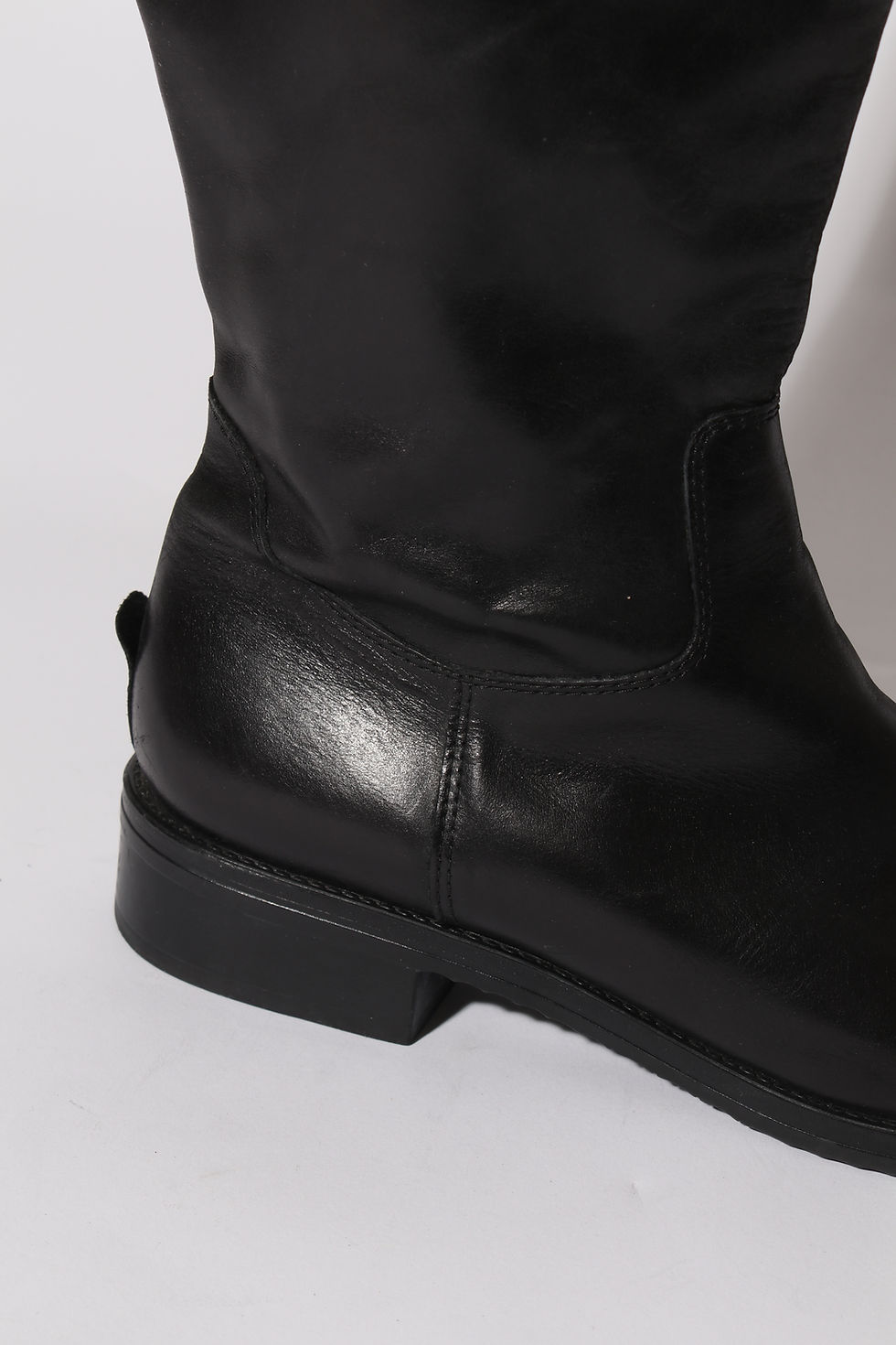 Thumbnail: leather boots