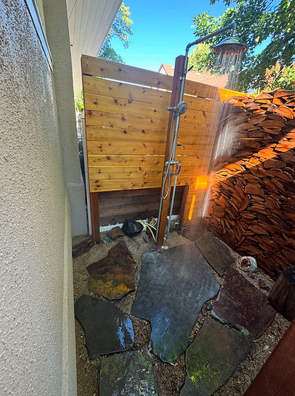 Outdoor Shower w/ Hot Water