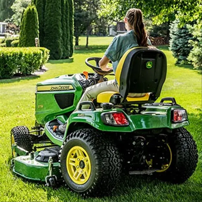 Thumbnail: John Deere X754