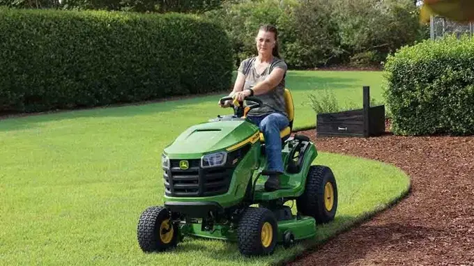 Thumbnail: John Deere S120