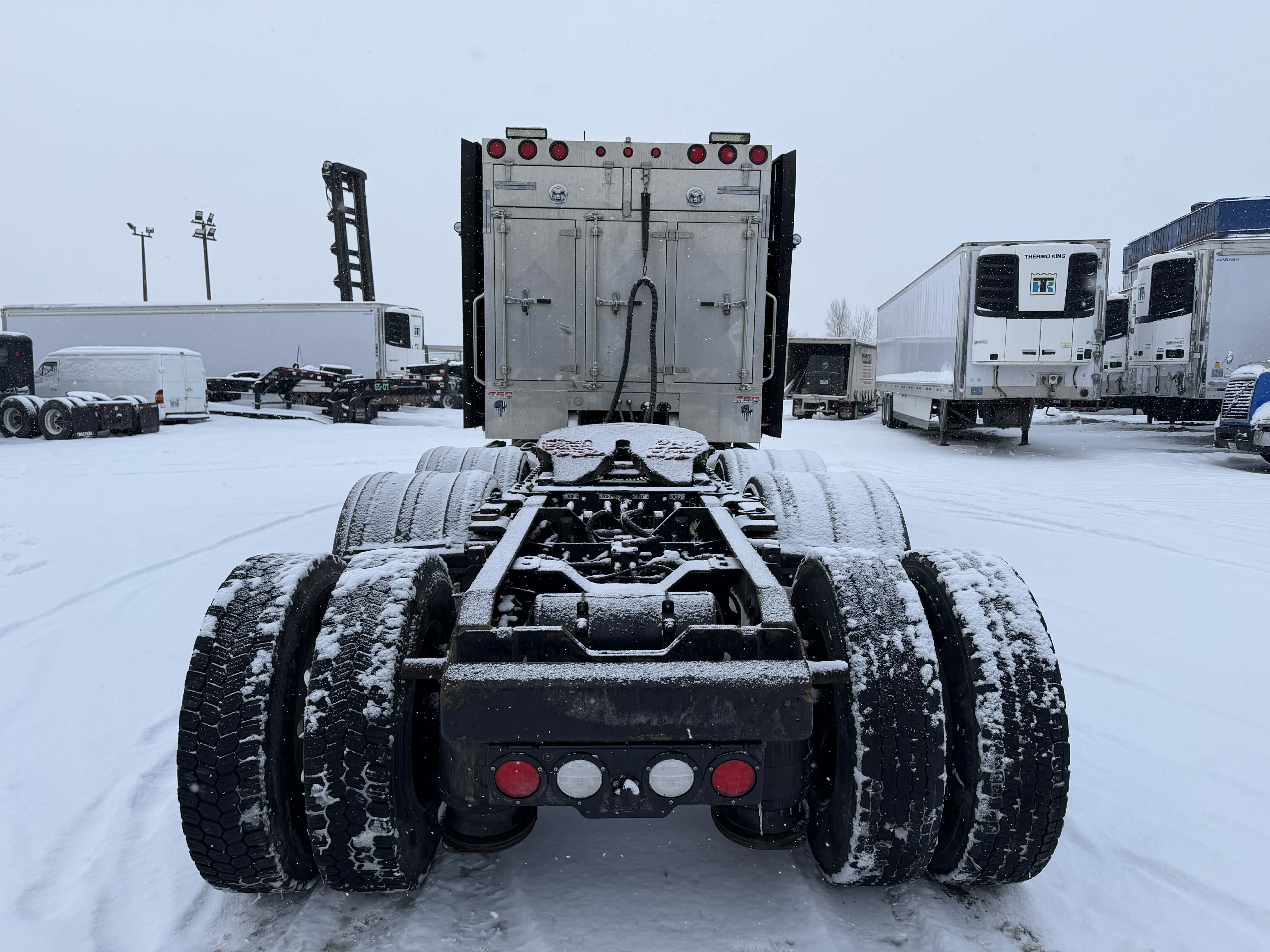 2020 Kenworth T880 4