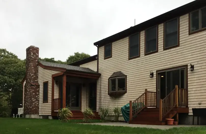 Bleached white cedar shingles