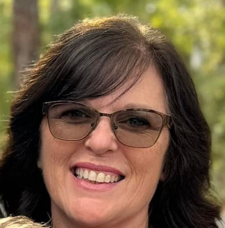 Dawn Profile Pic.jpg