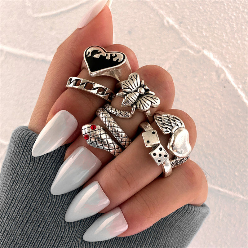 Thumbnail: Vintage Gothic Heart Rings Set For Women Men Punk Playing Card Spades Geometric 