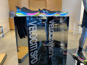 ランニングシューズ