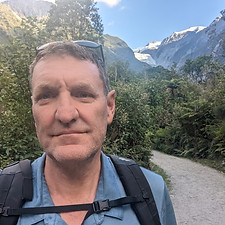 Chris_Selfie_West_Coast_Jan_2023.jpg