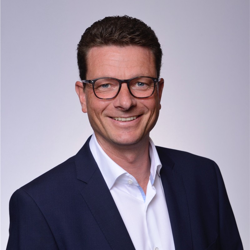 Portrait Felix Schmidt.jpeg