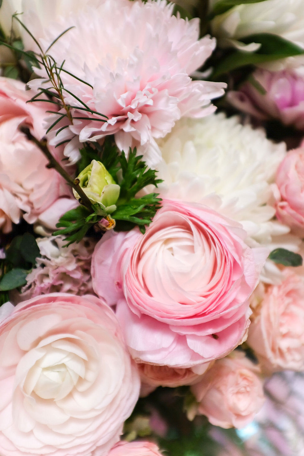 Blossom Season Large Deluxe Hand Tied Bouquet