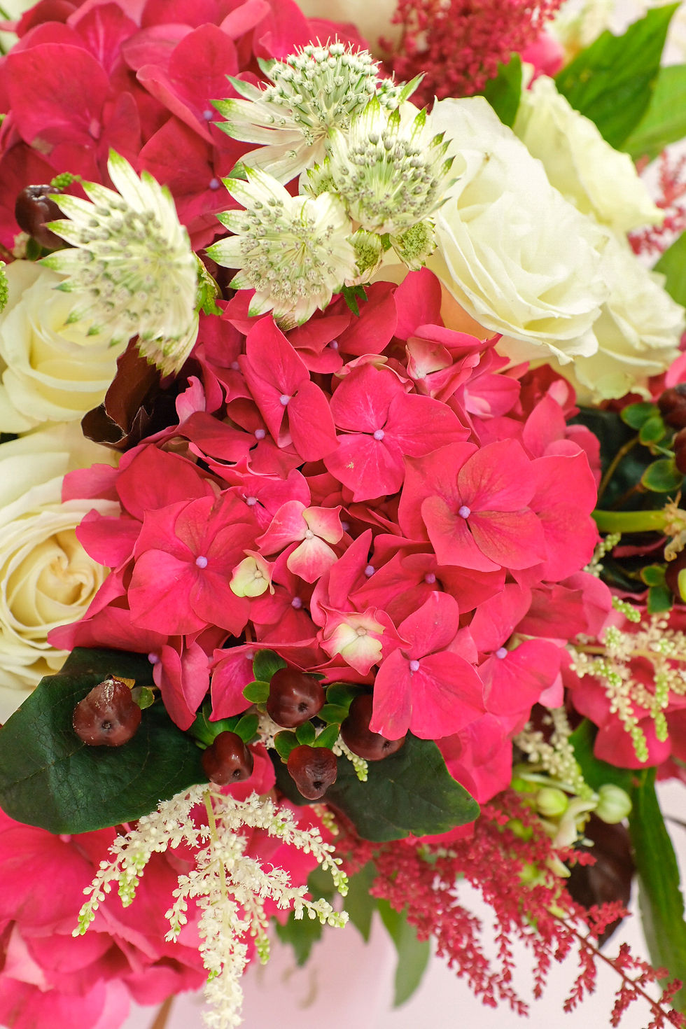 Thumbnail: copy of Rouge Allure Large Handtied Bouquet