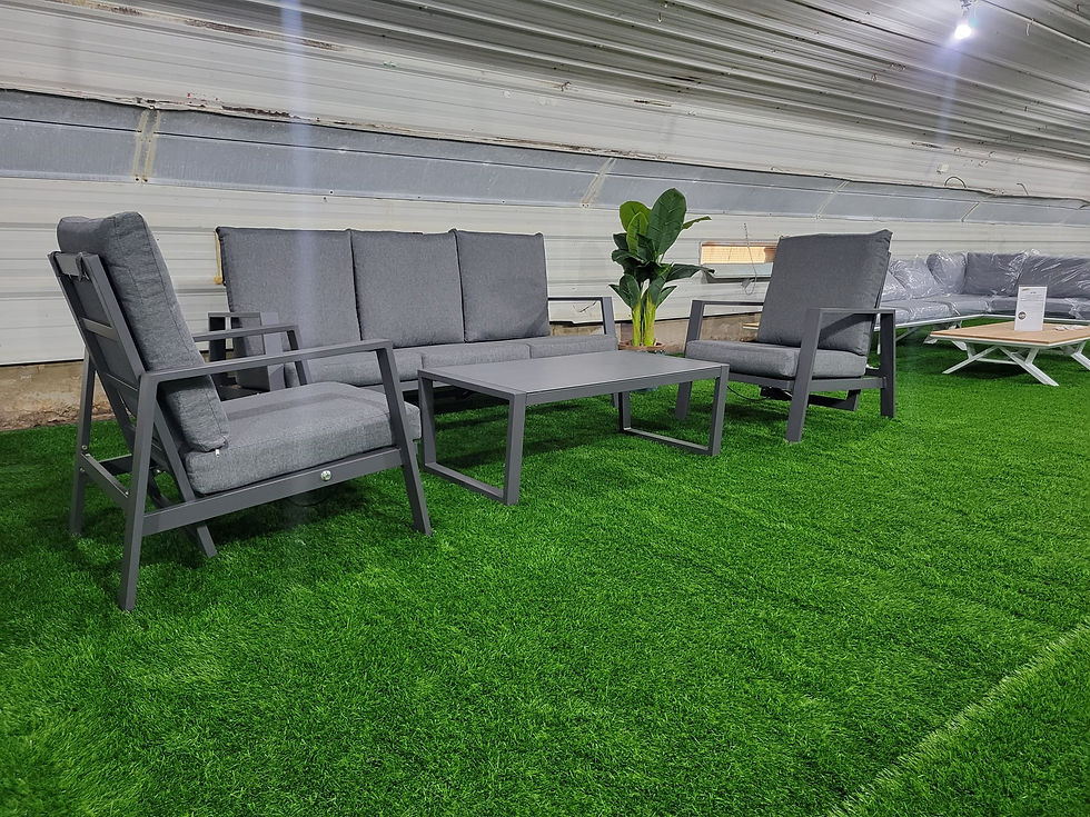 תמונה ממוזערת: סן מרינו- מערכת ישיבה מאלומיניום גב מתכוונן