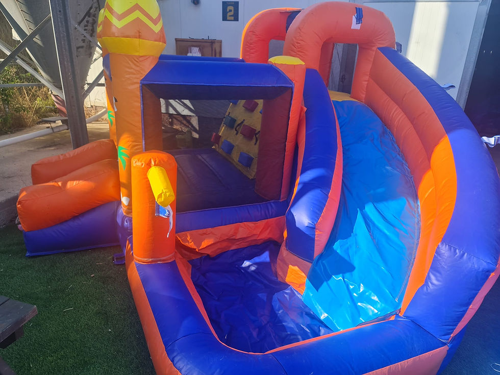 Thumbnail: מתנפח רטוב "פיראטים" 1.95*3.3*3.4 מטר -יד 2 למכירה