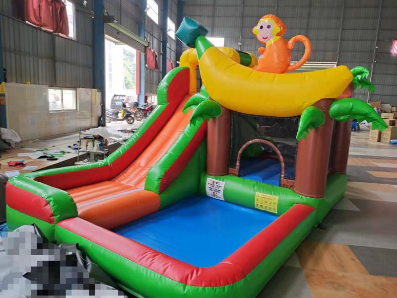 Thumbnail: מתנפח רטוב/יבש משמשונית דגם "קופיקו"2.4*3*4.3 מטר -יד 2 למכירה