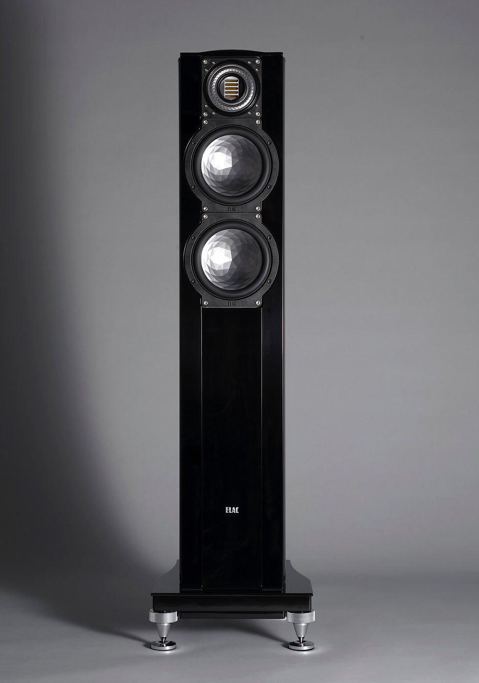 Miniatura: Caixas ELAC FS 607