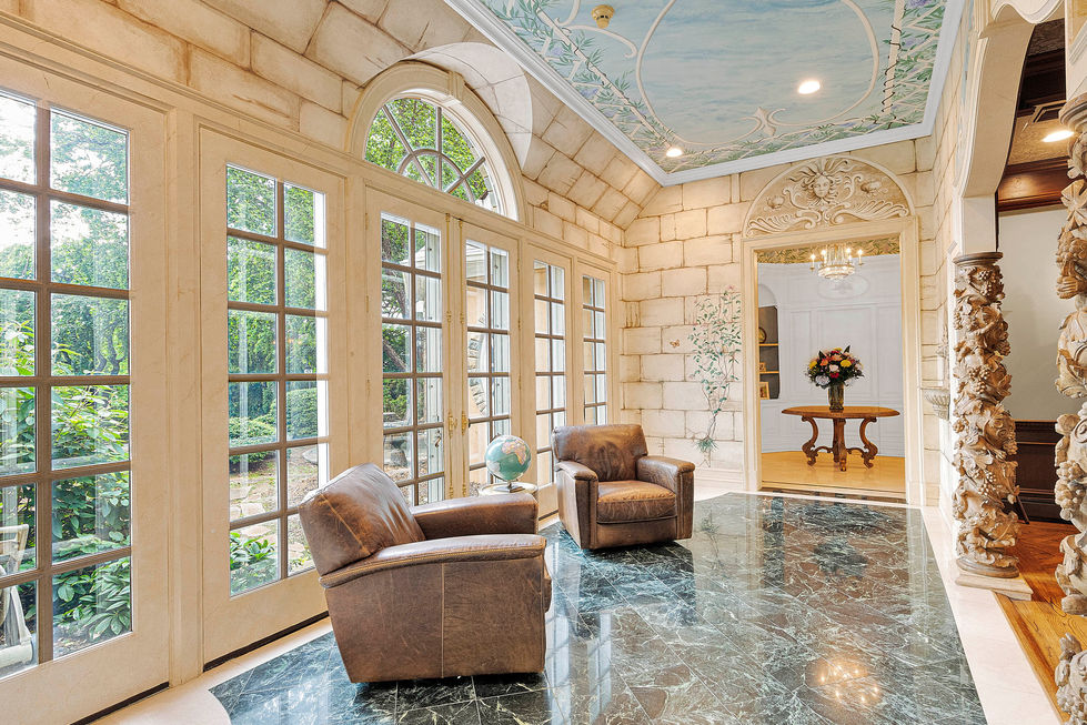 104 E Saddle River Rd_033