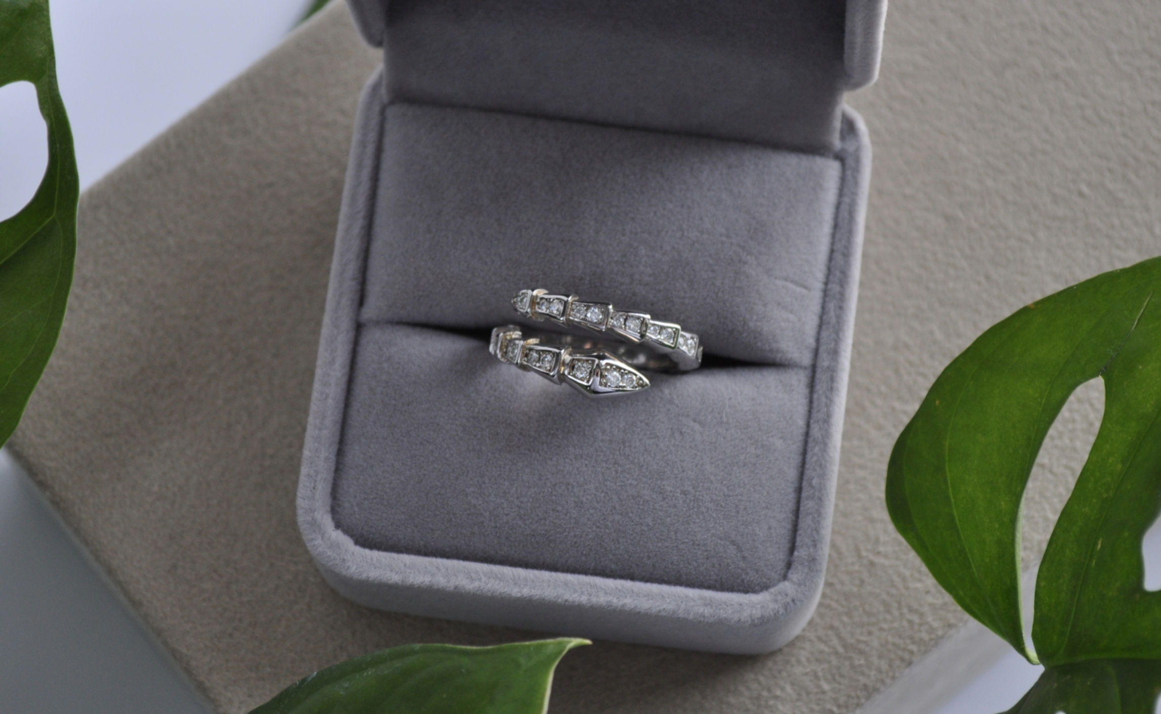 Moissanite Gemstone Ring, Size 7