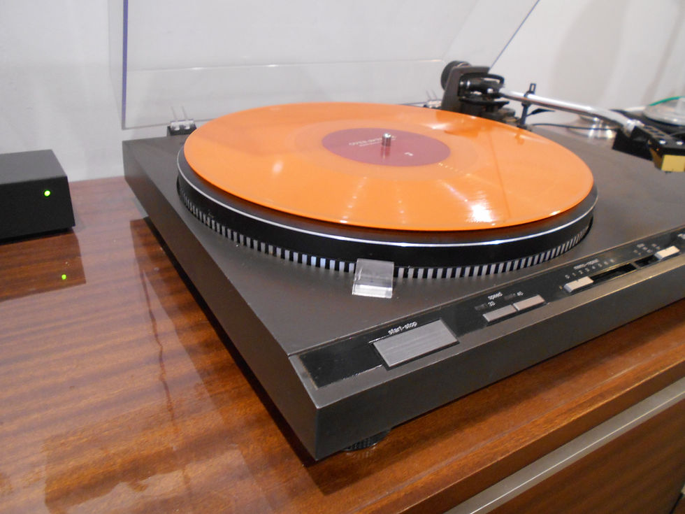 Thumbnail: Technics SL-Q3 Direct Drive turntable