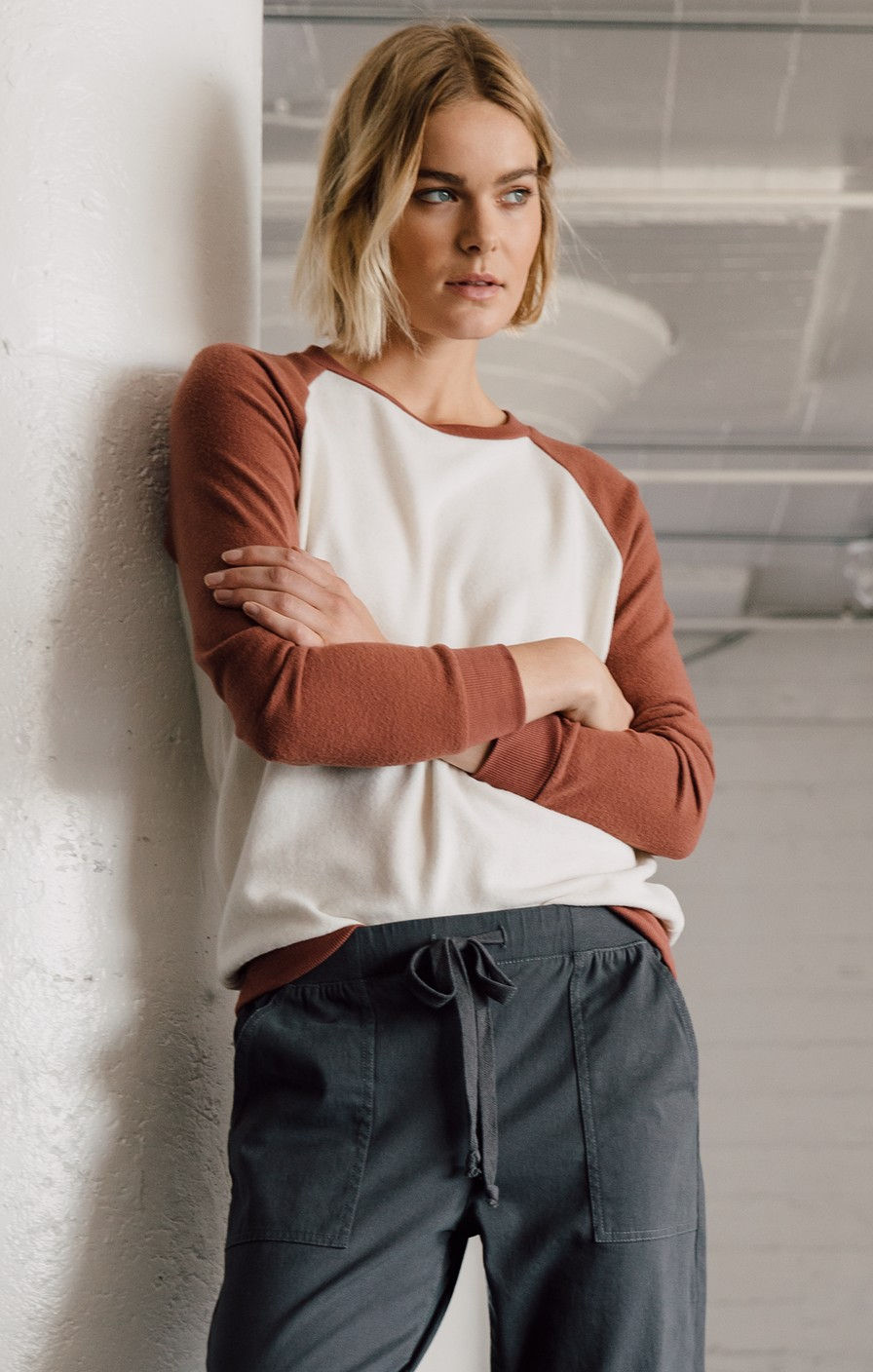 Thumbnail: Z SUPPLY The Soft Spun Knit Raglan Pullover | Pearl/Clay