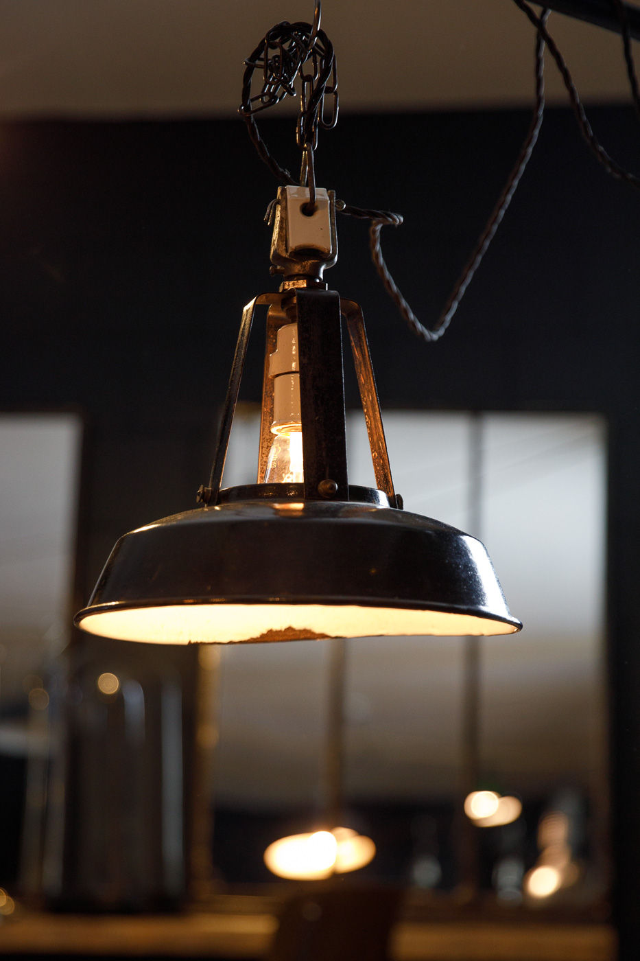 Mazda Bauhaus-Lampen in schwarz