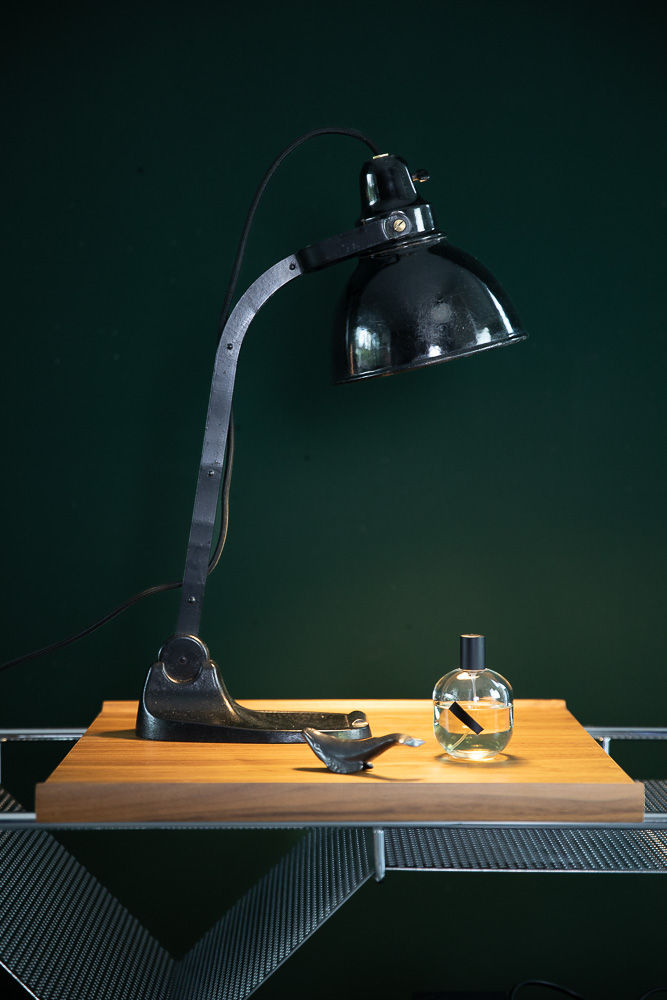 4726001 Bauhauslampe schwarz