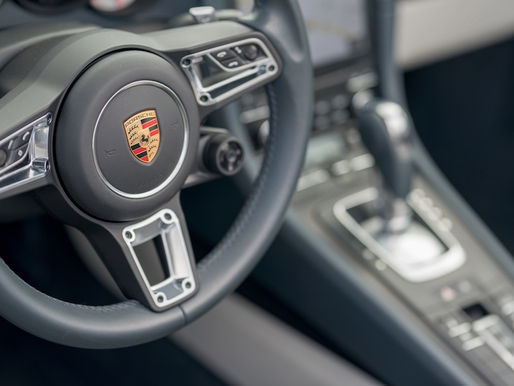 Porsche steering wheel