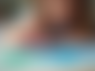 Art therapy for anxious kids using painting to express emotions