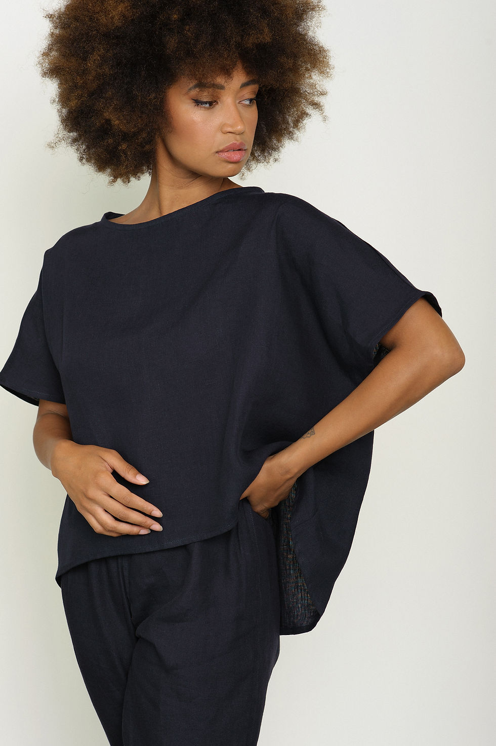 Thumbnail: LILA TEE