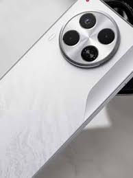 Tecno Camon 30 5G: AI Assistant Ella-GPT Now Speaks 70+ Languages