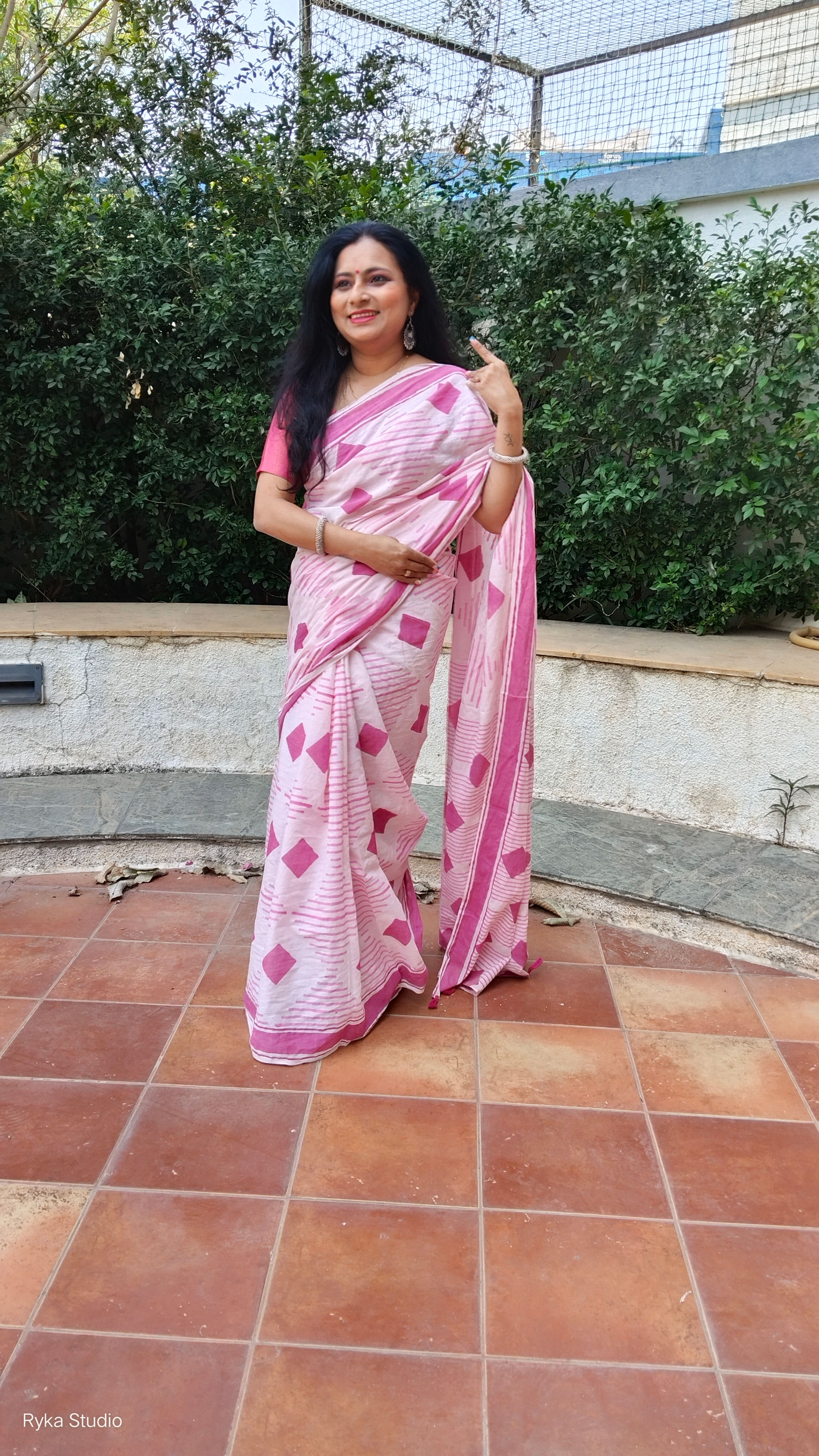 Pink Handblock Print Mulmul Saree body