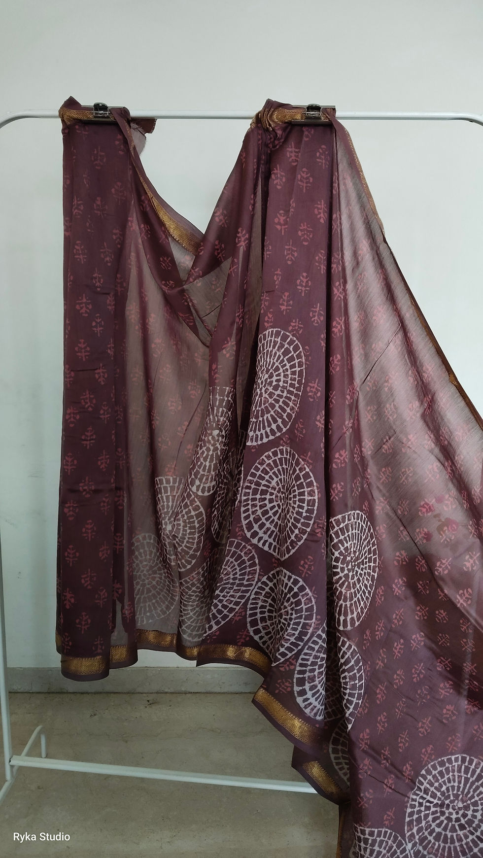 Thumbnail: Plum and White Maheshwari Saree