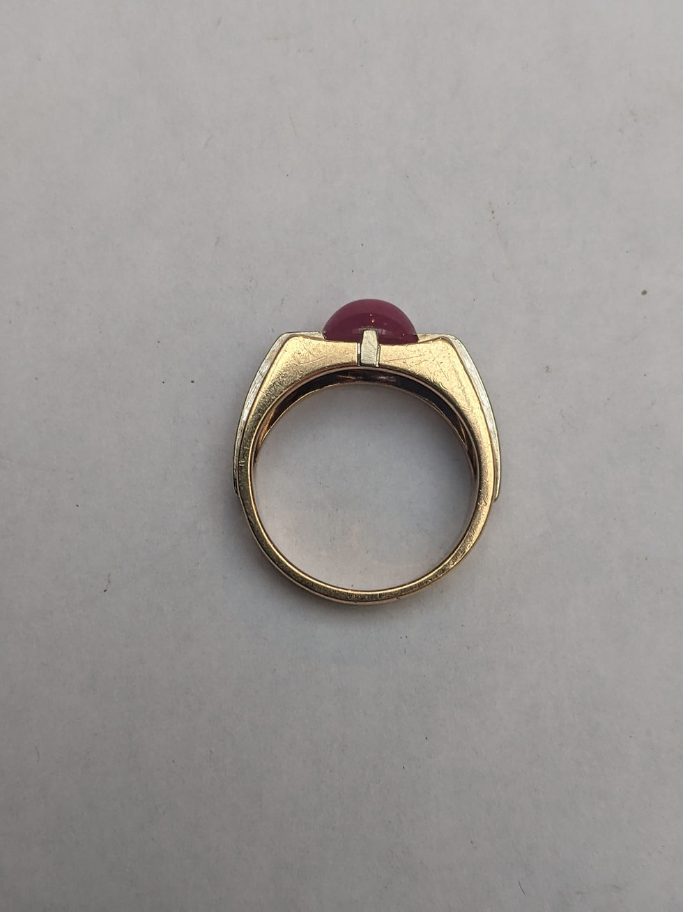 Thumbnail: 14k Yellow Gold Linde Star Ruby Ring