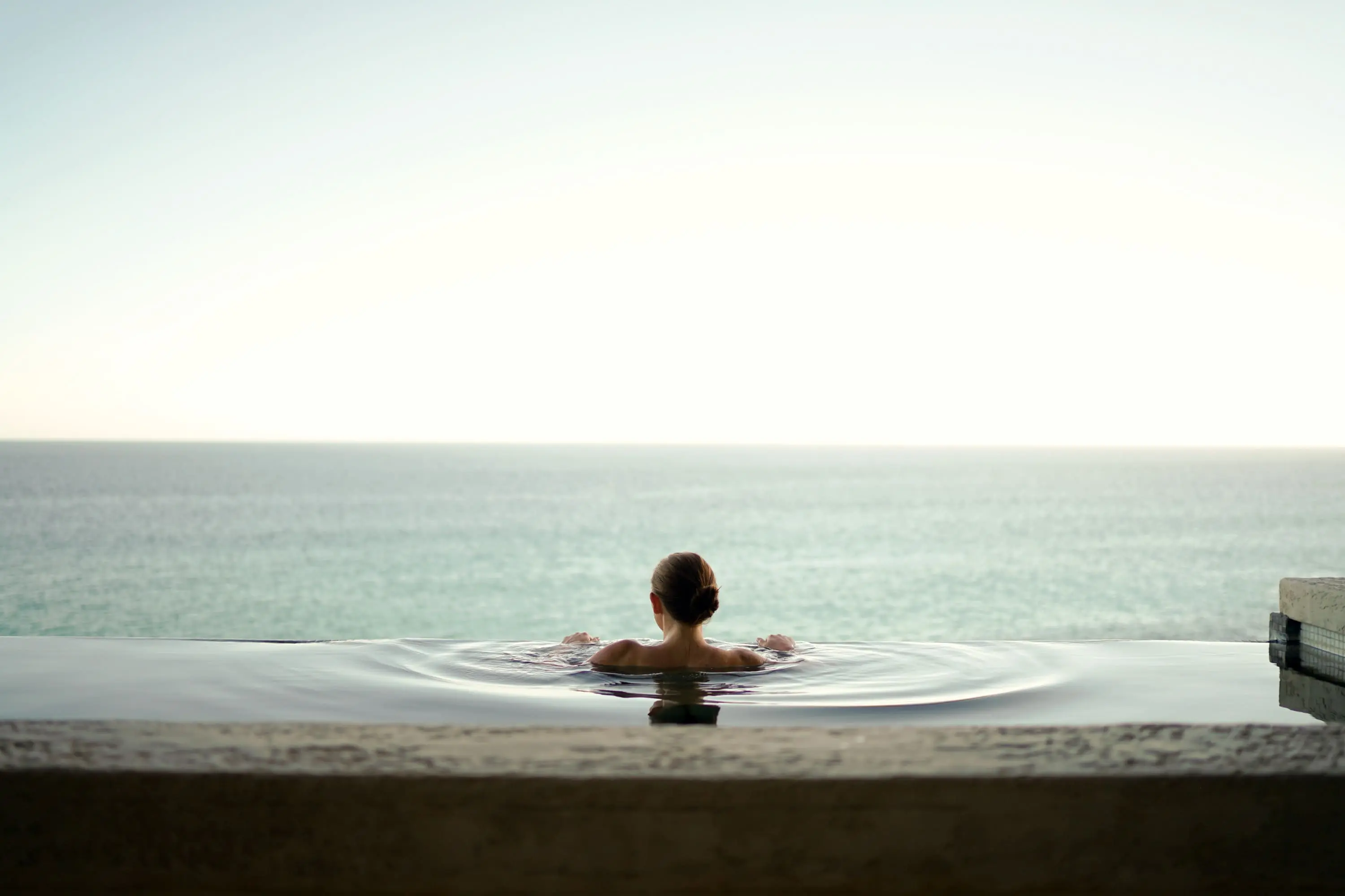 retractable pool shades