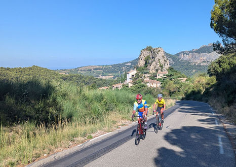 Sortie Club La Roque Alric : 3 groupes 12 Cyclos Nyonsais