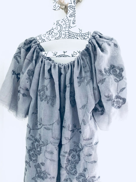 Off the shoulder blouse DIY