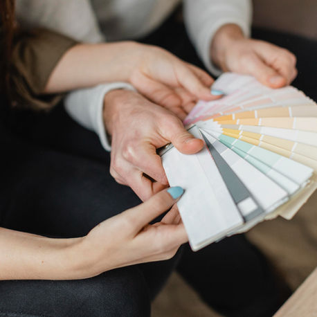Guía para elegir colores: paletas seguras según luz, tamaño y estilo del espacio