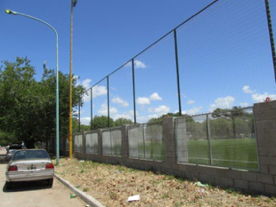 El gobierno entrega espacios verdes publicos ilegalmente