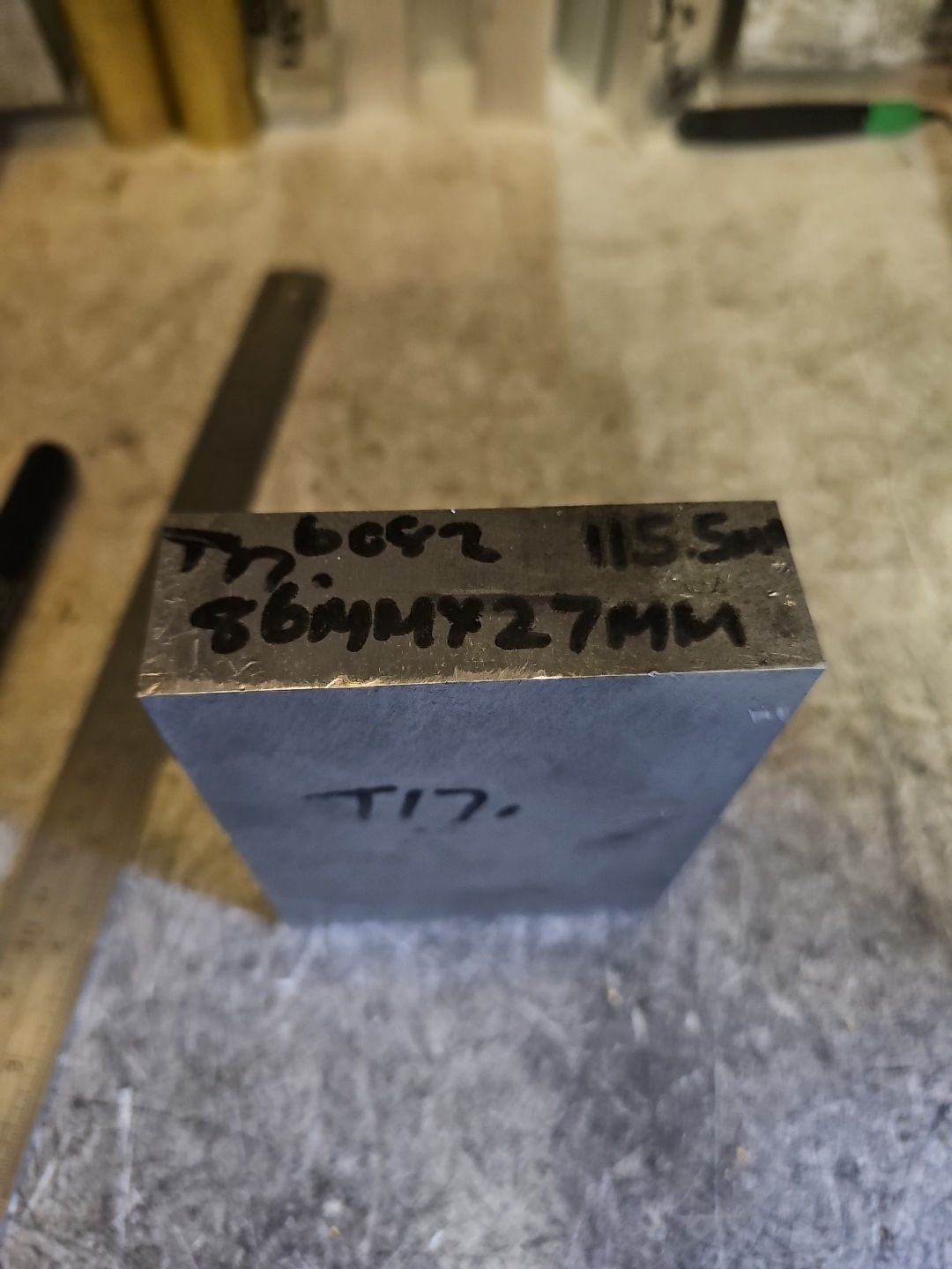 6082 Aluminium bar 86mm x 27mm 