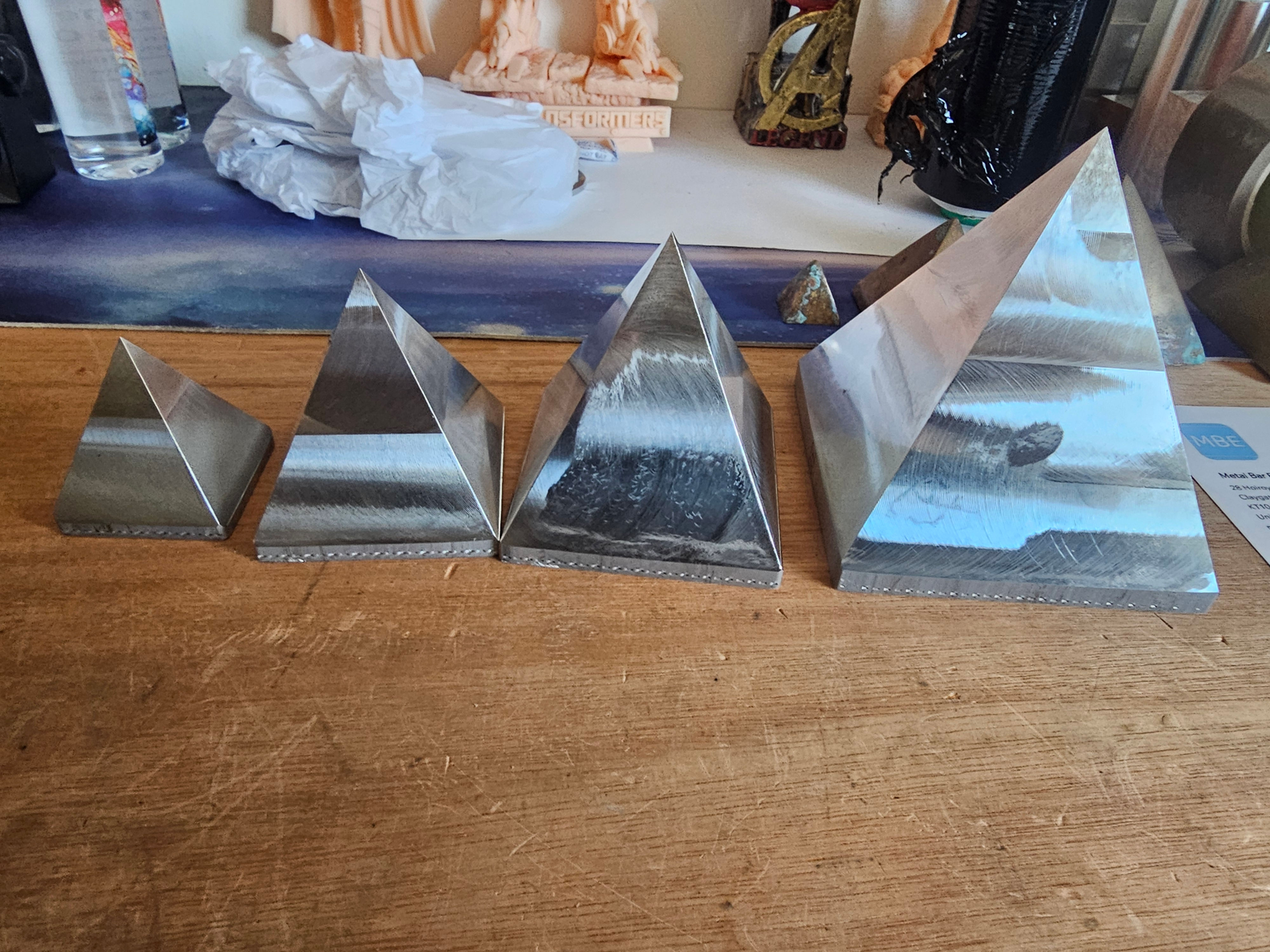 Aluminium Pyramids House Decorations
