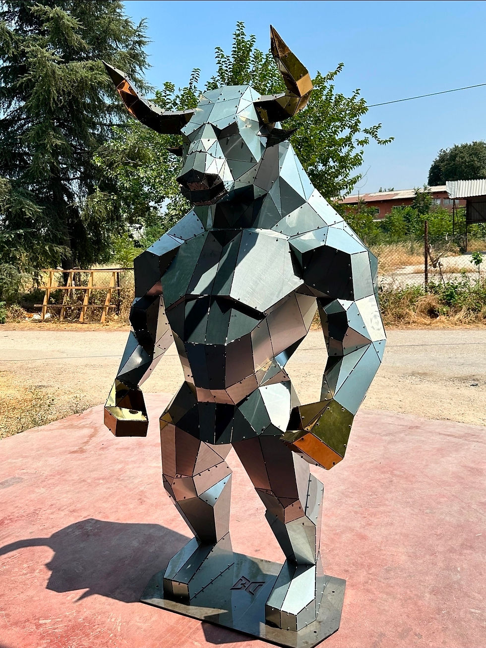 Thumbnail: 3D Metal Geometric Rocksteady Statue