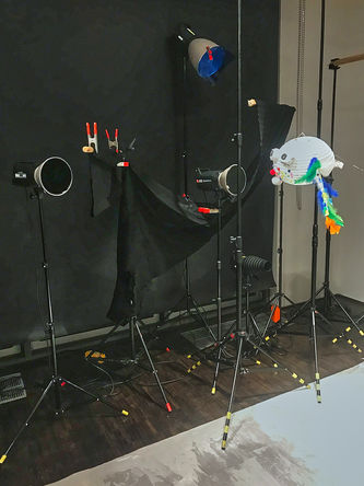Das Lichtsetup in einem Fotostudio.