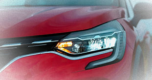 The 2020 Renault captur headlight looks
