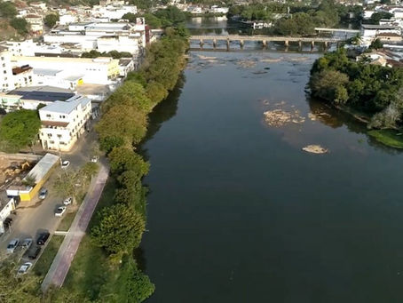 Rio Muriaé atinge 409 cm, ultrapassa cota de inundação e deixa Itaperuna em alerta máximo