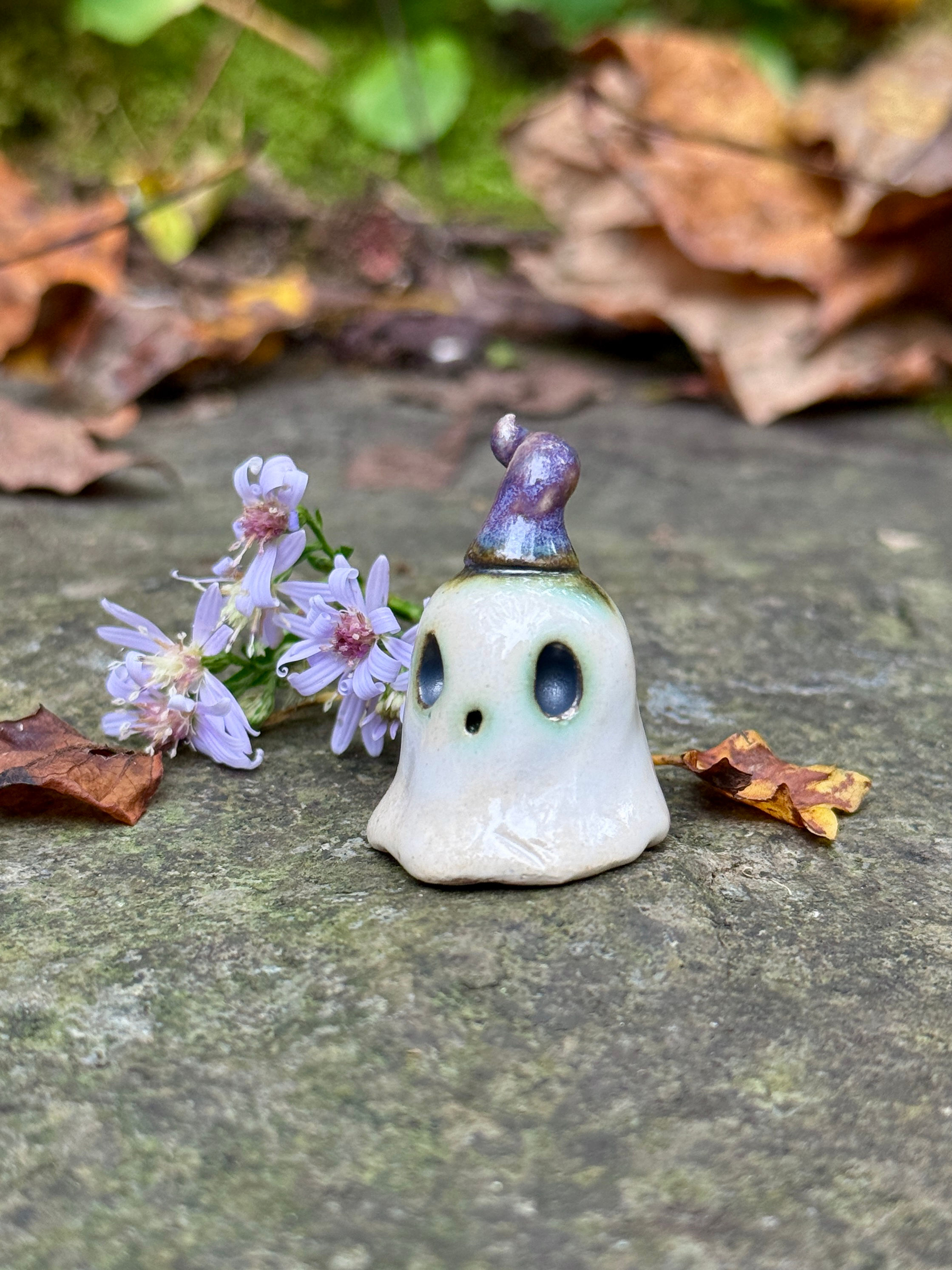 Tiny Ghost, Purple Hat