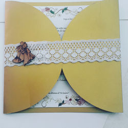 Tarjeta dorado medio circulo