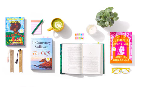 2024-7-11_MKTG-32439_HelloSunshine_Books_4x3_Hero_2847-5125x3188-b3895c9 (1)